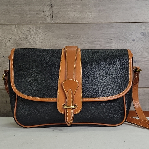 Vintage Dooney & Bourke Black and Tan Pebble Leather Crossbody Shoulder Bag EUC